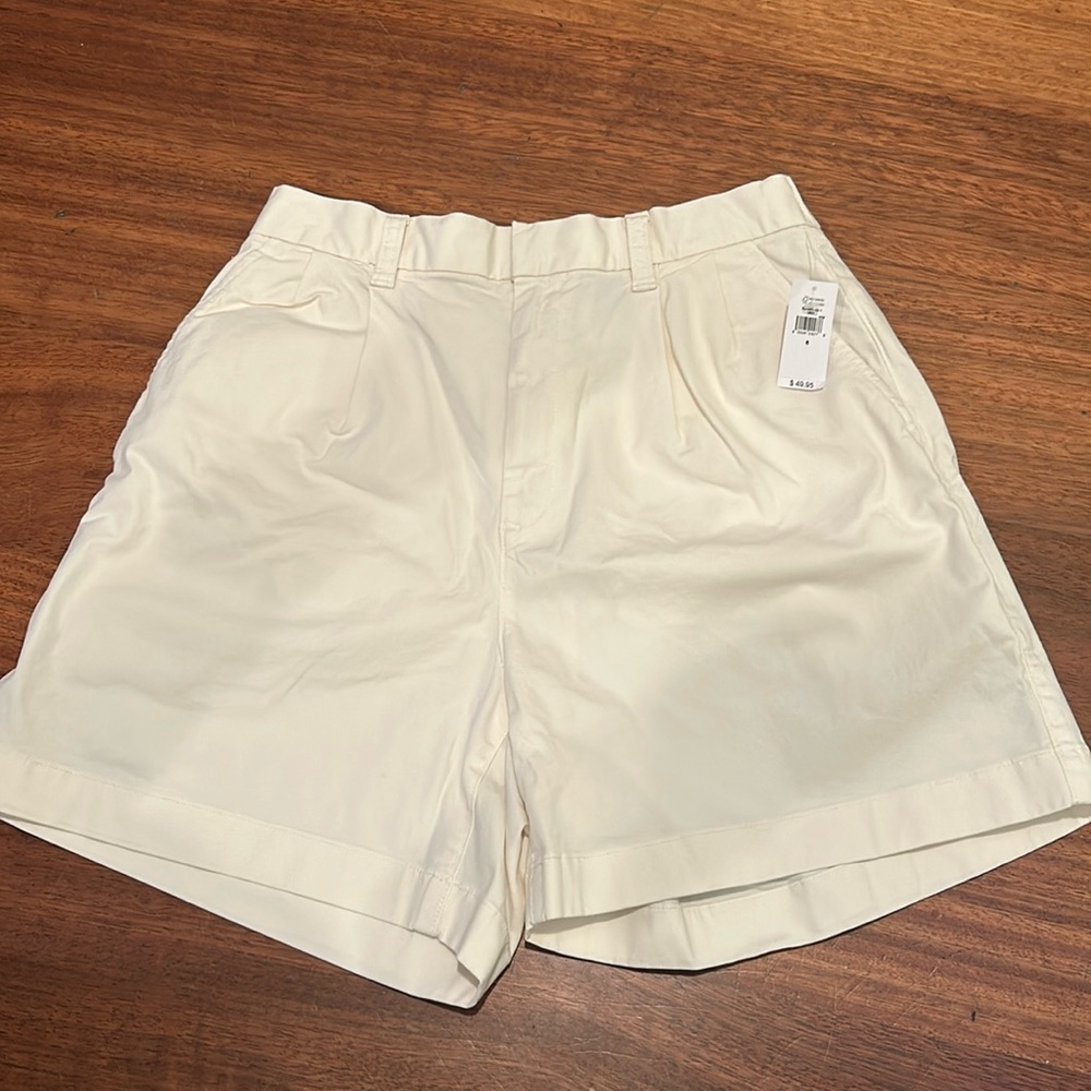Gap white shorts brand new